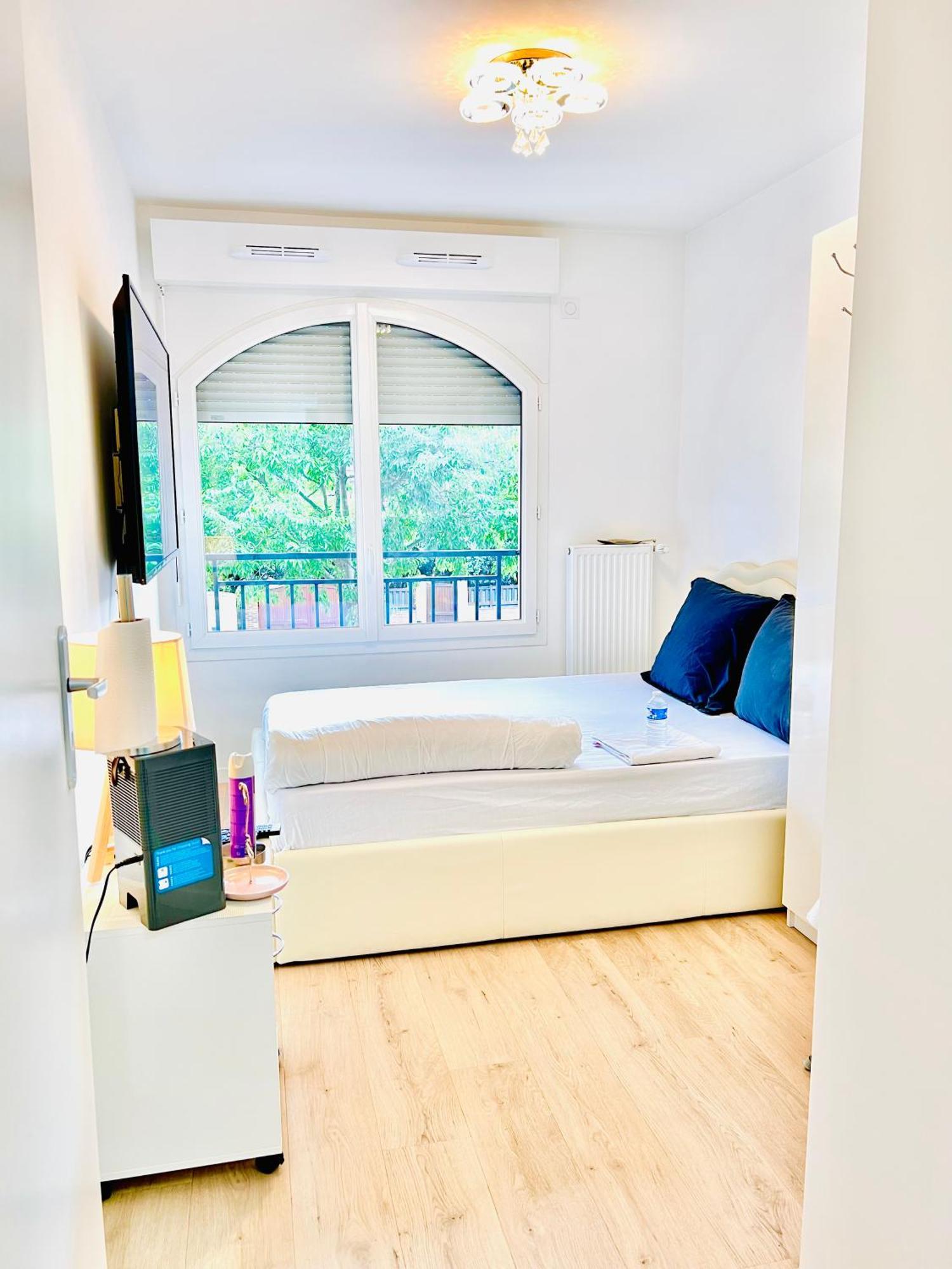Les Residences De Djibril Le Blanc-Mesnil Exterior photo